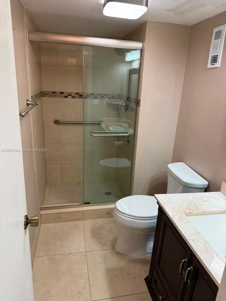 900 Saint Charles Pl # 708, Pembroke Pines FL 33026 photo 5