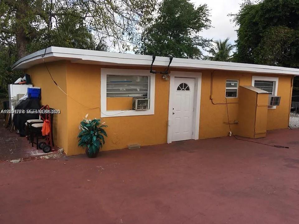 10040 NW 8th Ave, Miami FL 33150 photo 4