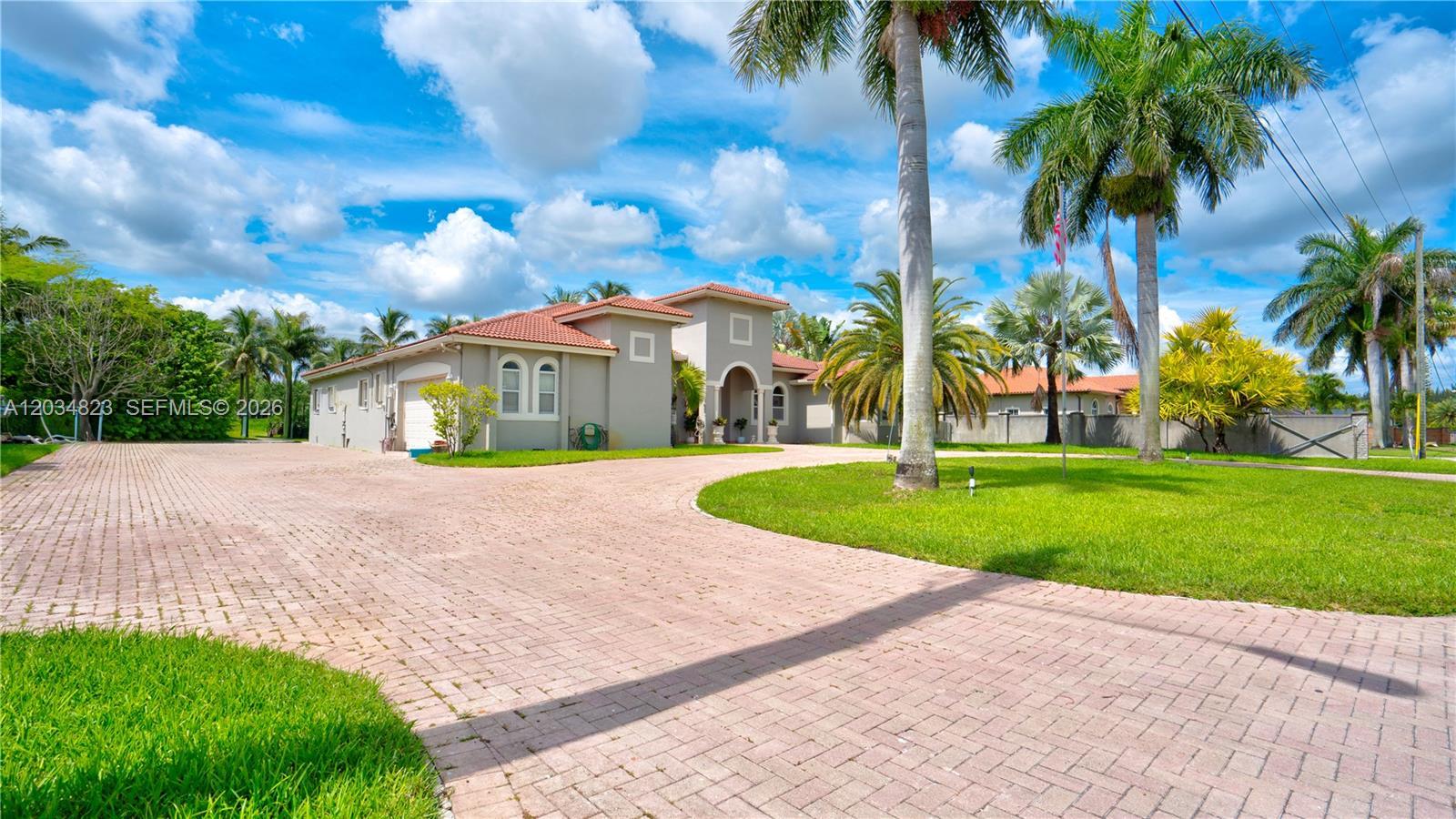 9810 NW 137th St, Hialeah Gardens FL 33018 photo 2