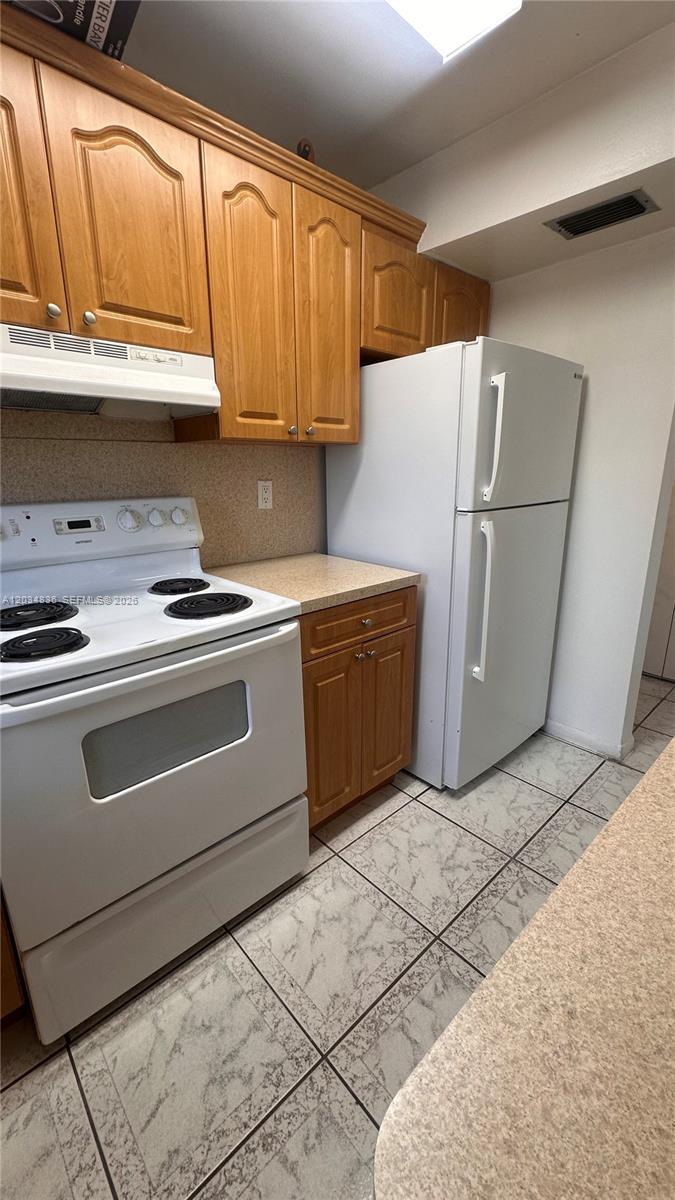 7646 Abbott Ave # 3, Miami Beach FL 33141 photo 2