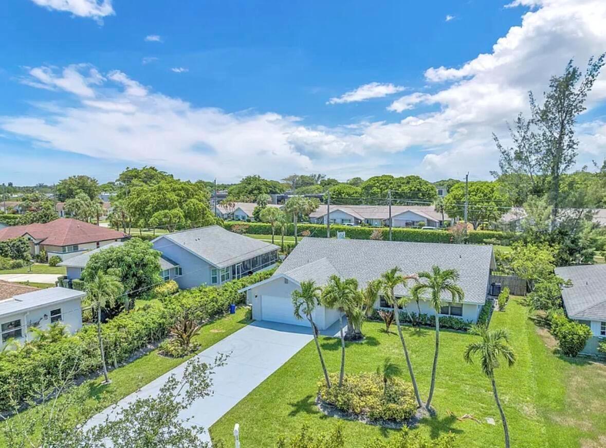 654 West Drive, Delray Beach FL 33445