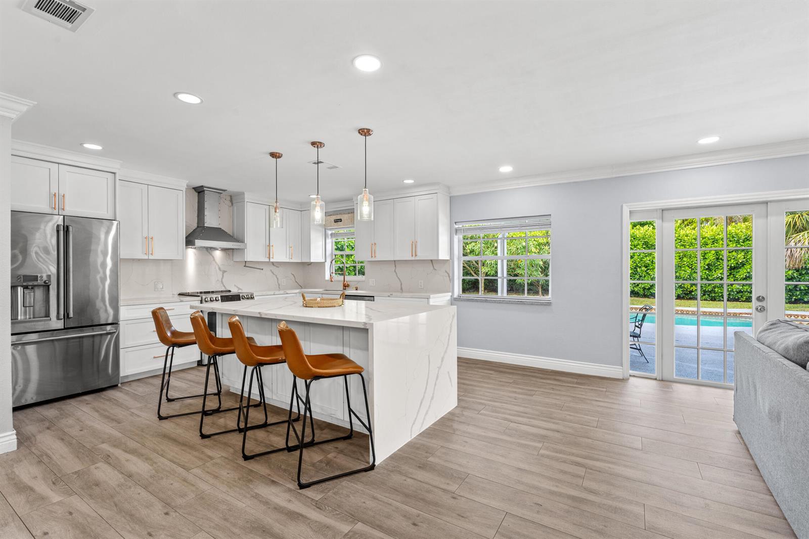 10098 Ramblewood Drive, Coral Springs FL 33071 photo 2