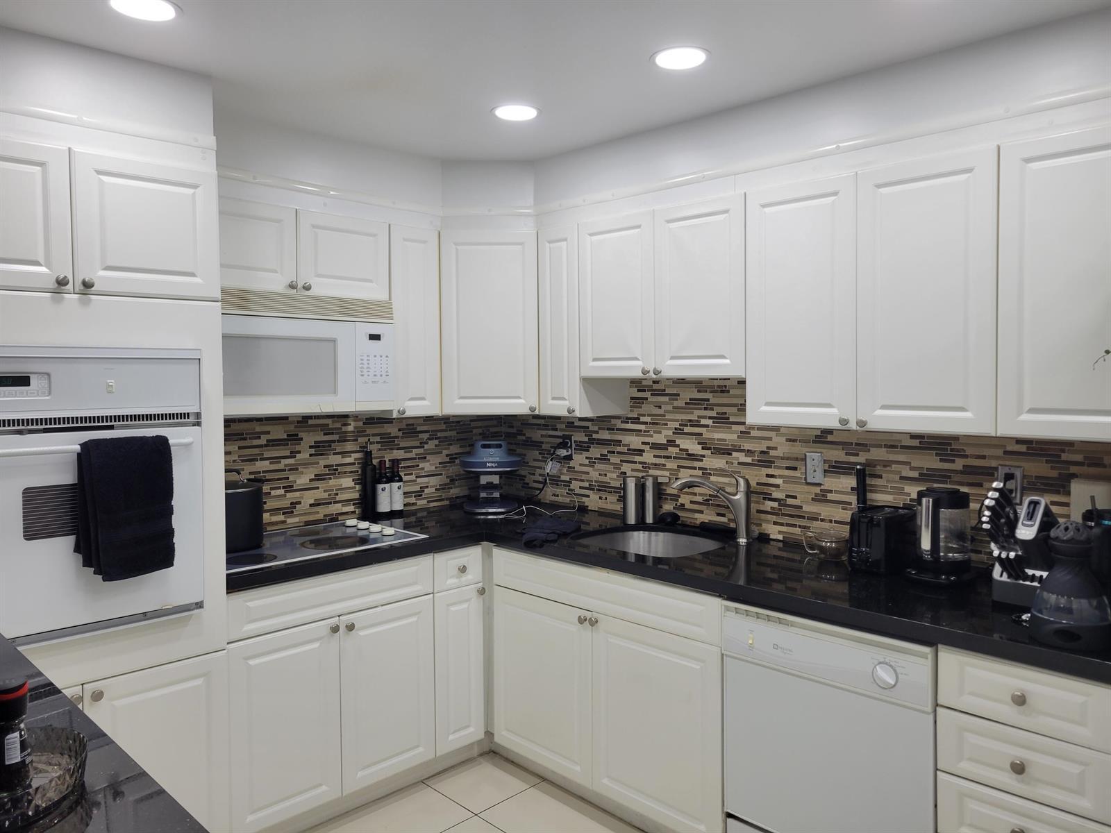 19370 Collins Avenue # 623, Sunny Isles Beach FL 33160 photo 2
