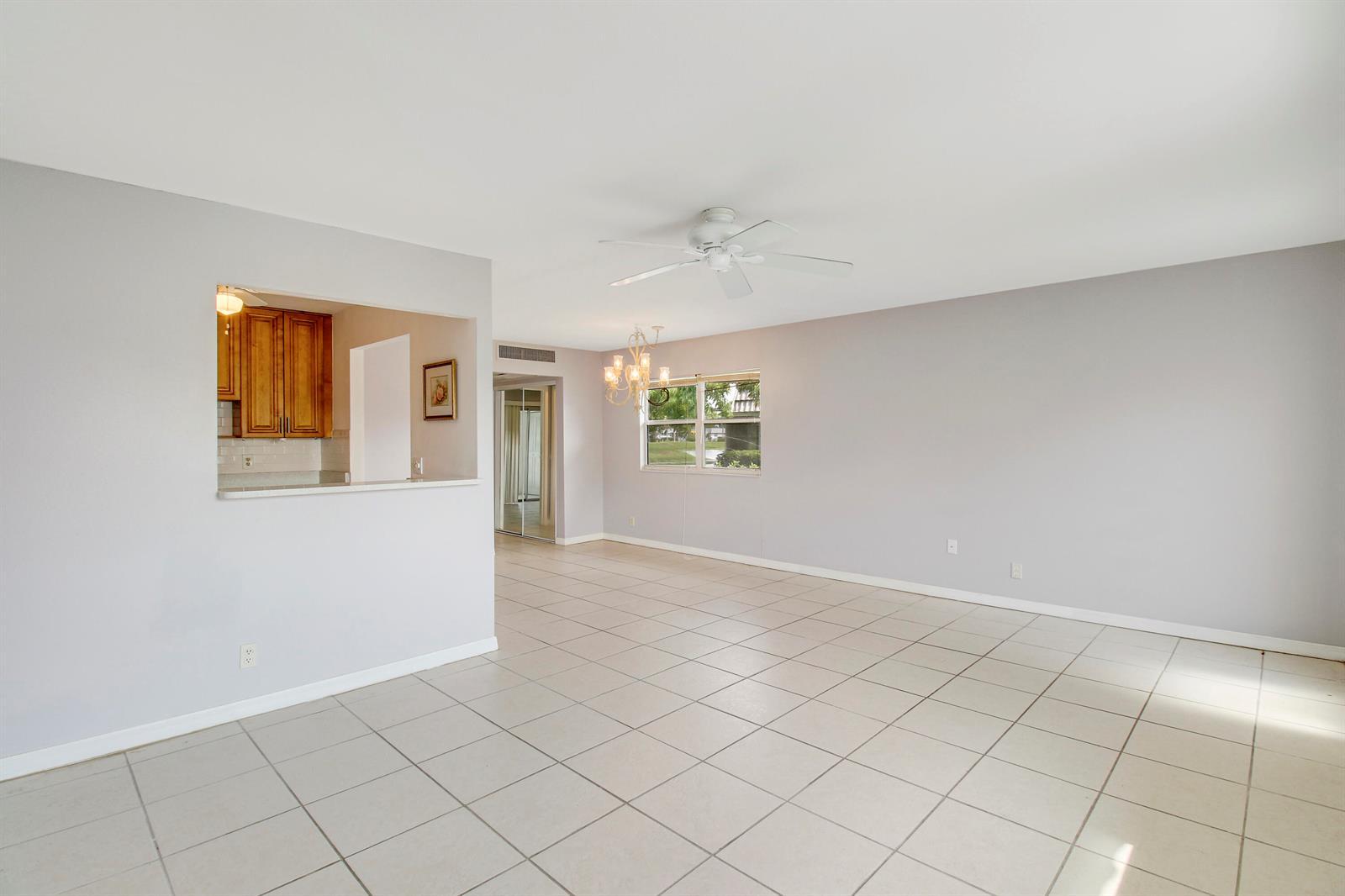 175 Valencia H, Delray Beach FL 33446 photo 3