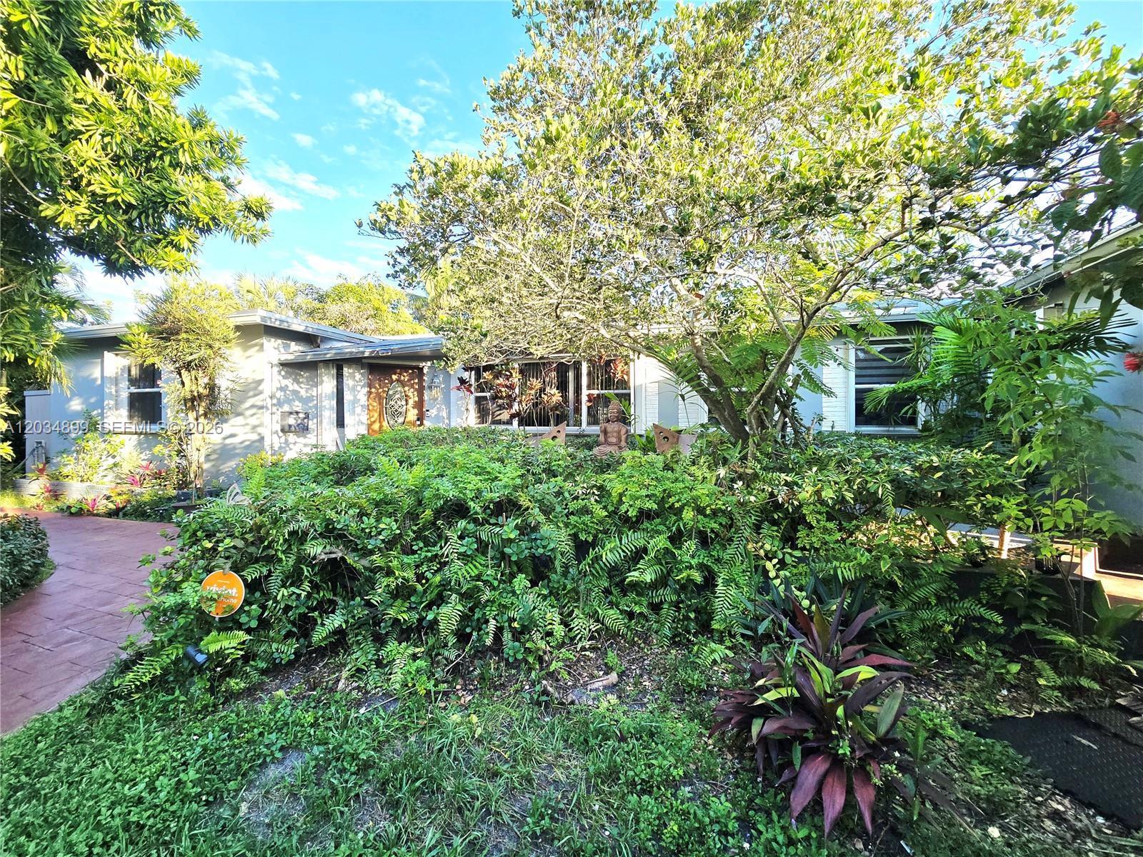 2630 Monroe St, Hollywood FL 33020 photo 4