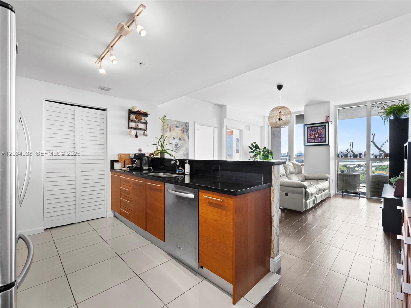 244 Biscayne Blvd # 701, Miami FL 33132 photo 5