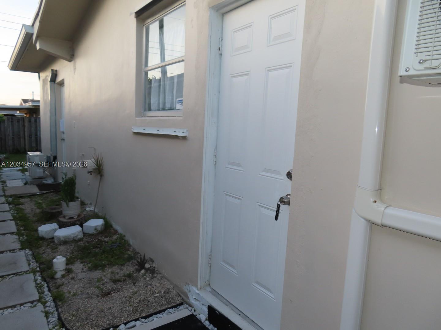 8571 NW 11th St REAR, Pembroke Pines FL 33024 photo 3