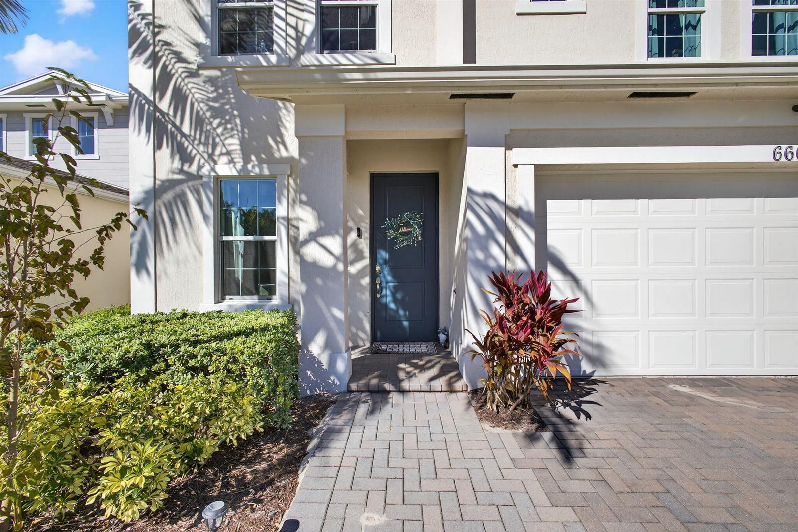 6607 Pointe Of Woods Drive, West Palm Beach FL 33415 photo 2