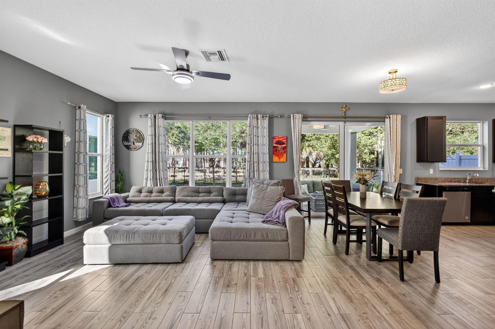 6607 Pointe Of Woods Drive, West Palm Beach FL 33415 photo 5