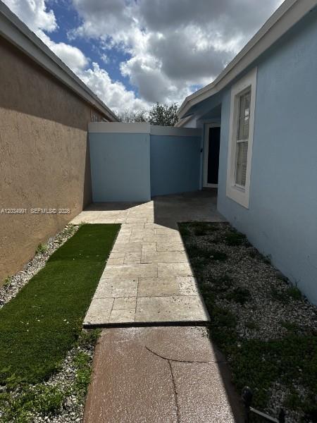 14952 SW 75th Ter, Miami FL 33193 photo 5