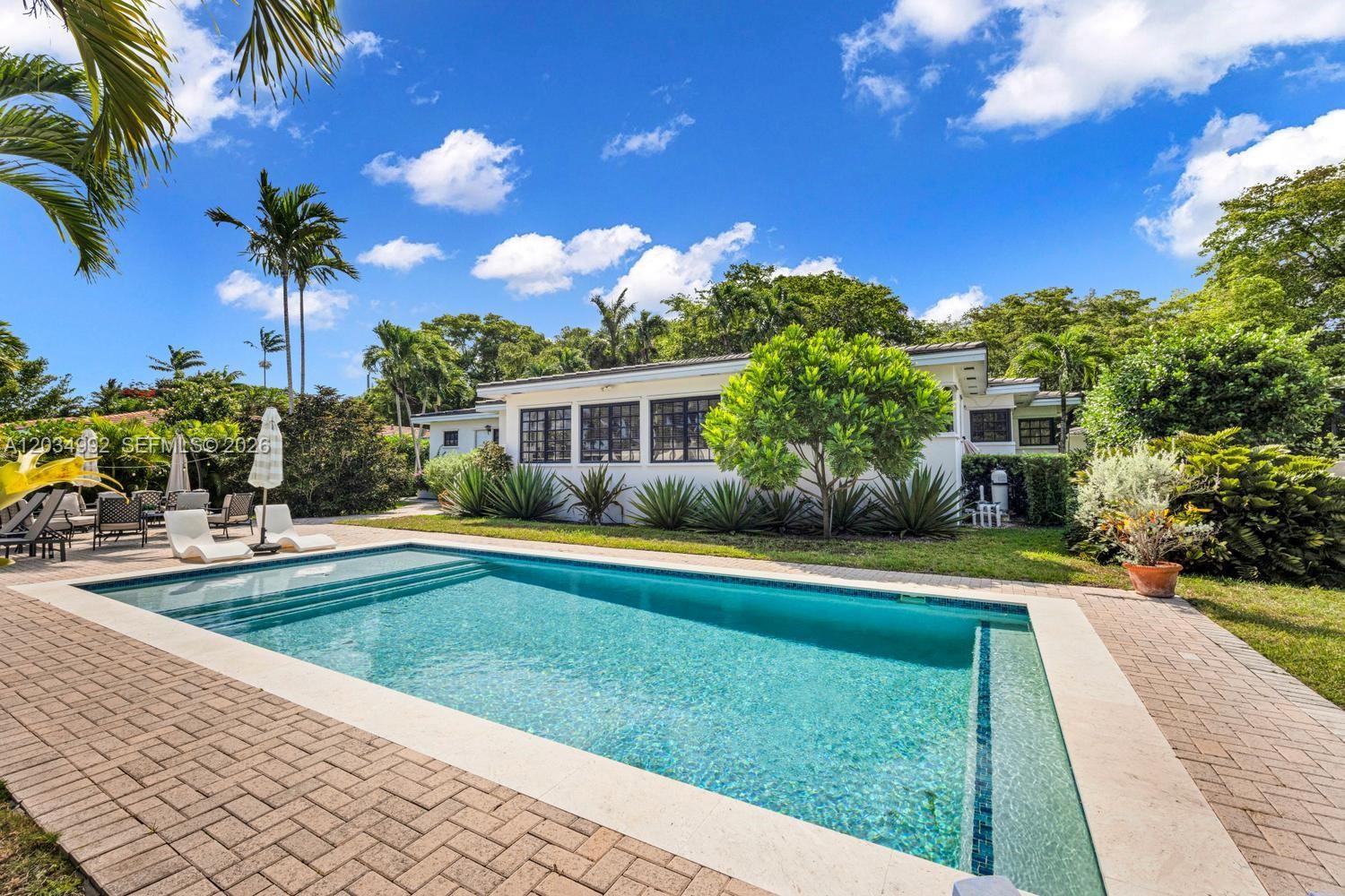 740 Jeronimo Dr, Coral Gables FL 33146 photo 2