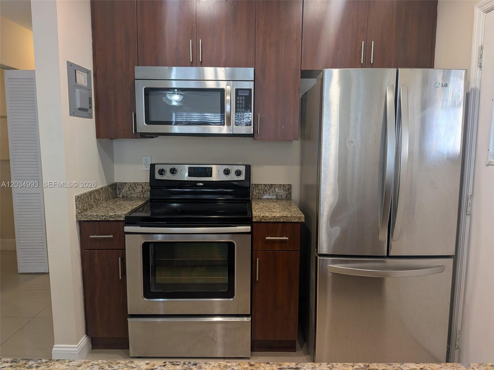 1104 NE 17th Ter # 2, Fort Lauderdale FL 33304 photo 4