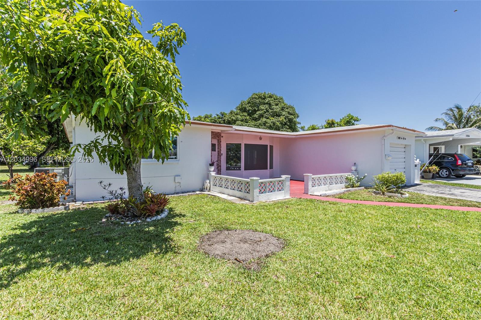 4397 NW 47th Ter, Lauderdale Lakes FL 33319 photo 4