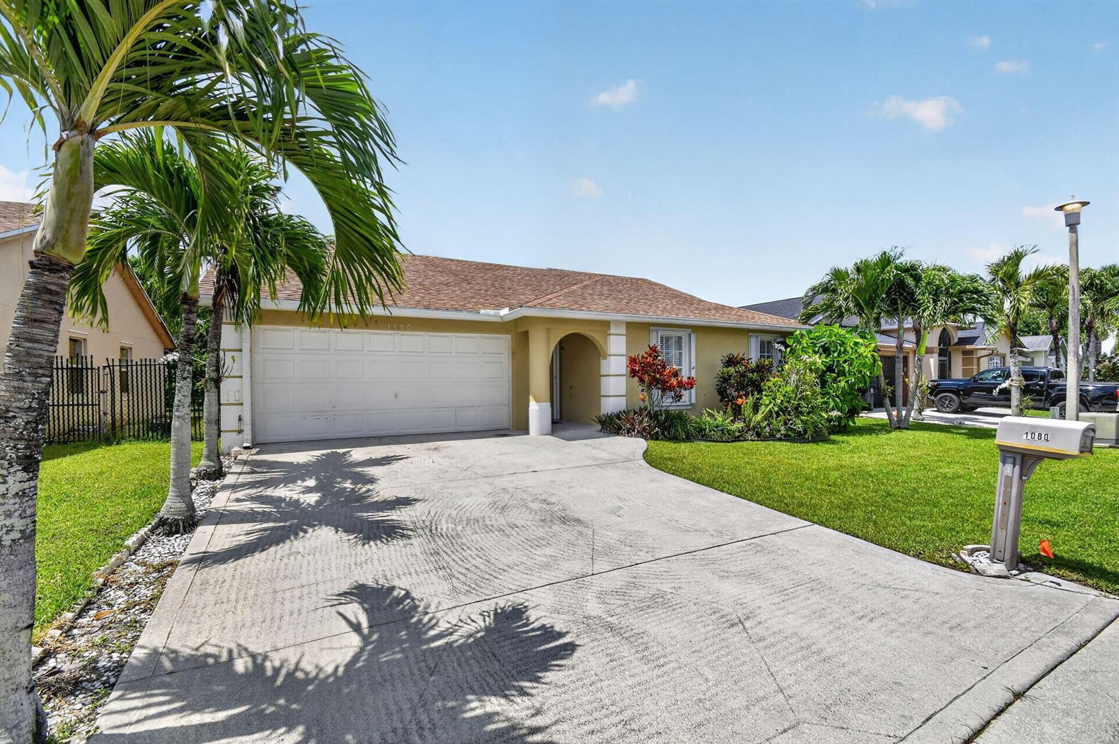 1080 Salmon Isle, FL 33413 photo 2