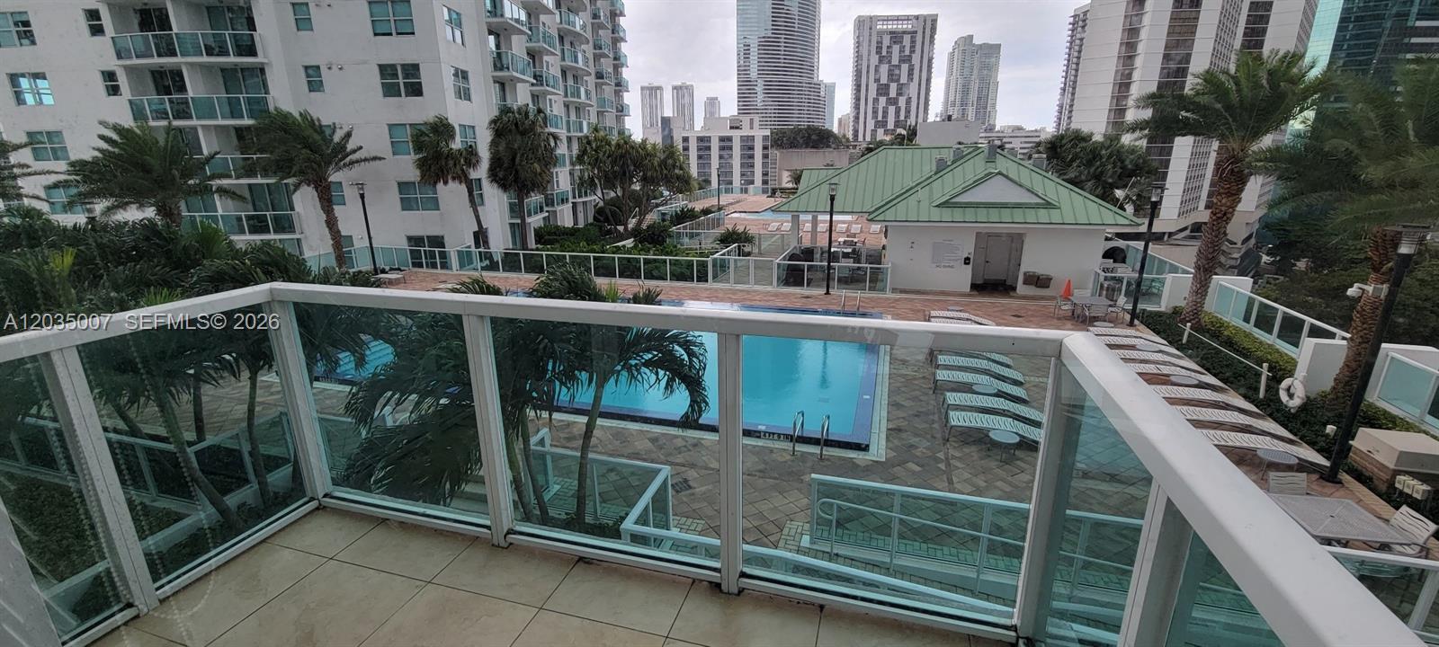 41 SE 5th St # 805, Miami FL 33131