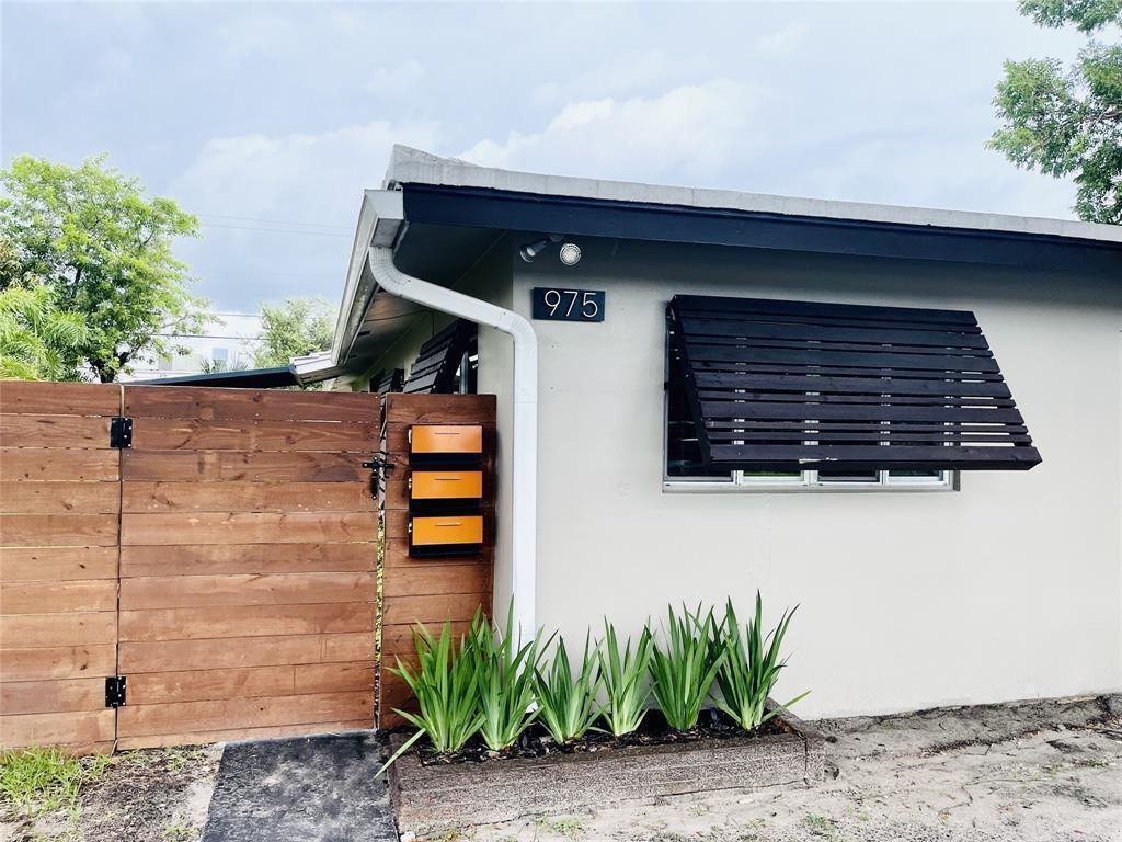 975 NE 40th Street # B, Oakland Park FL 33334