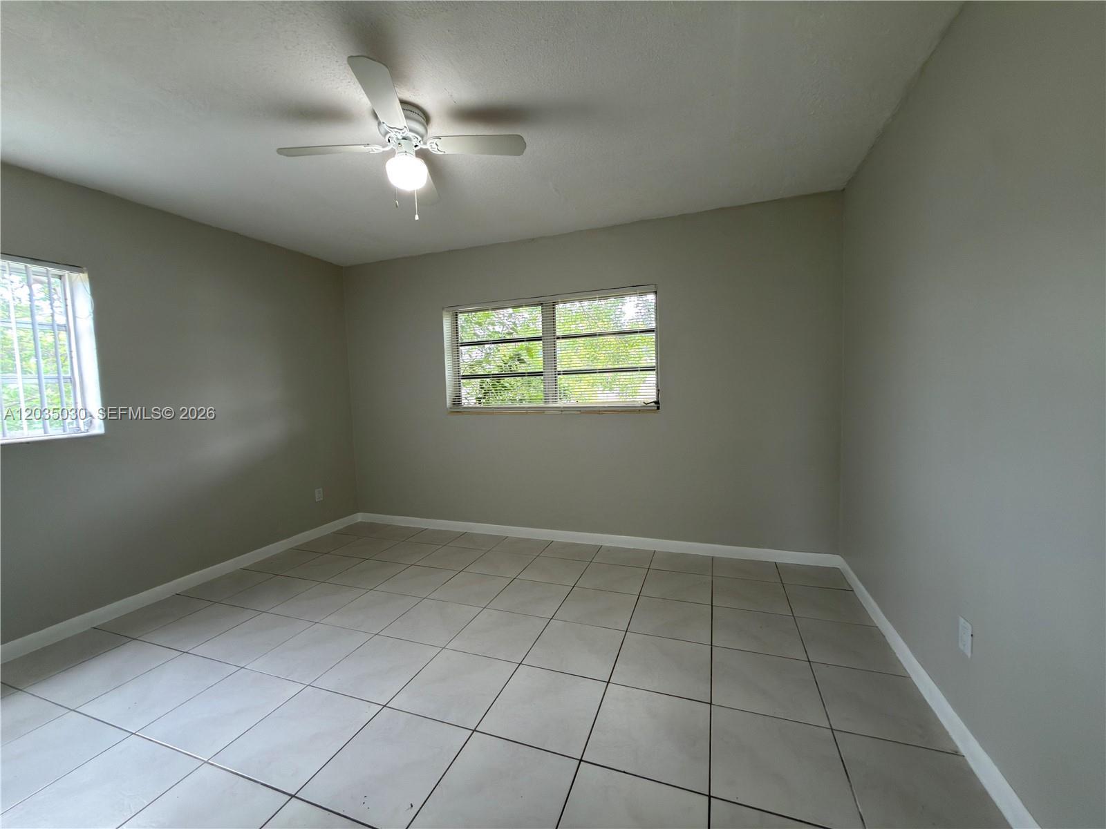 9815 Pan American Dr, Cutler Bay FL 33189 photo 4