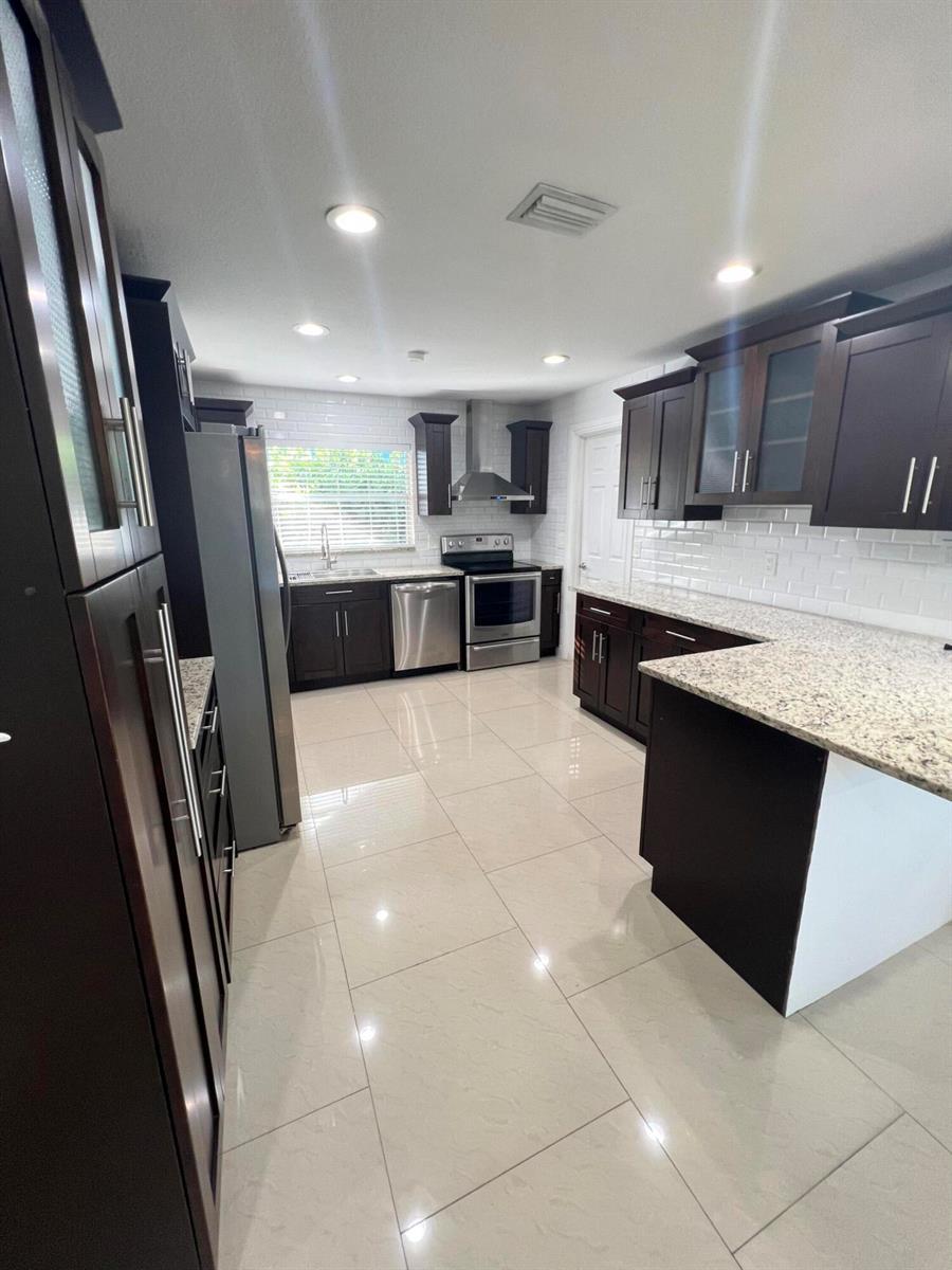 5858 Tarragon Drive, West Palm Beach FL 33415 photo 2