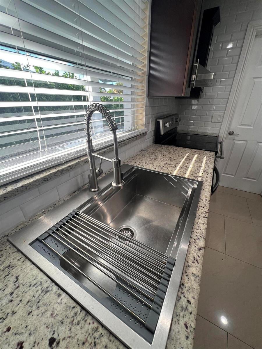 5858 Tarragon Drive, West Palm Beach FL 33415 photo 4