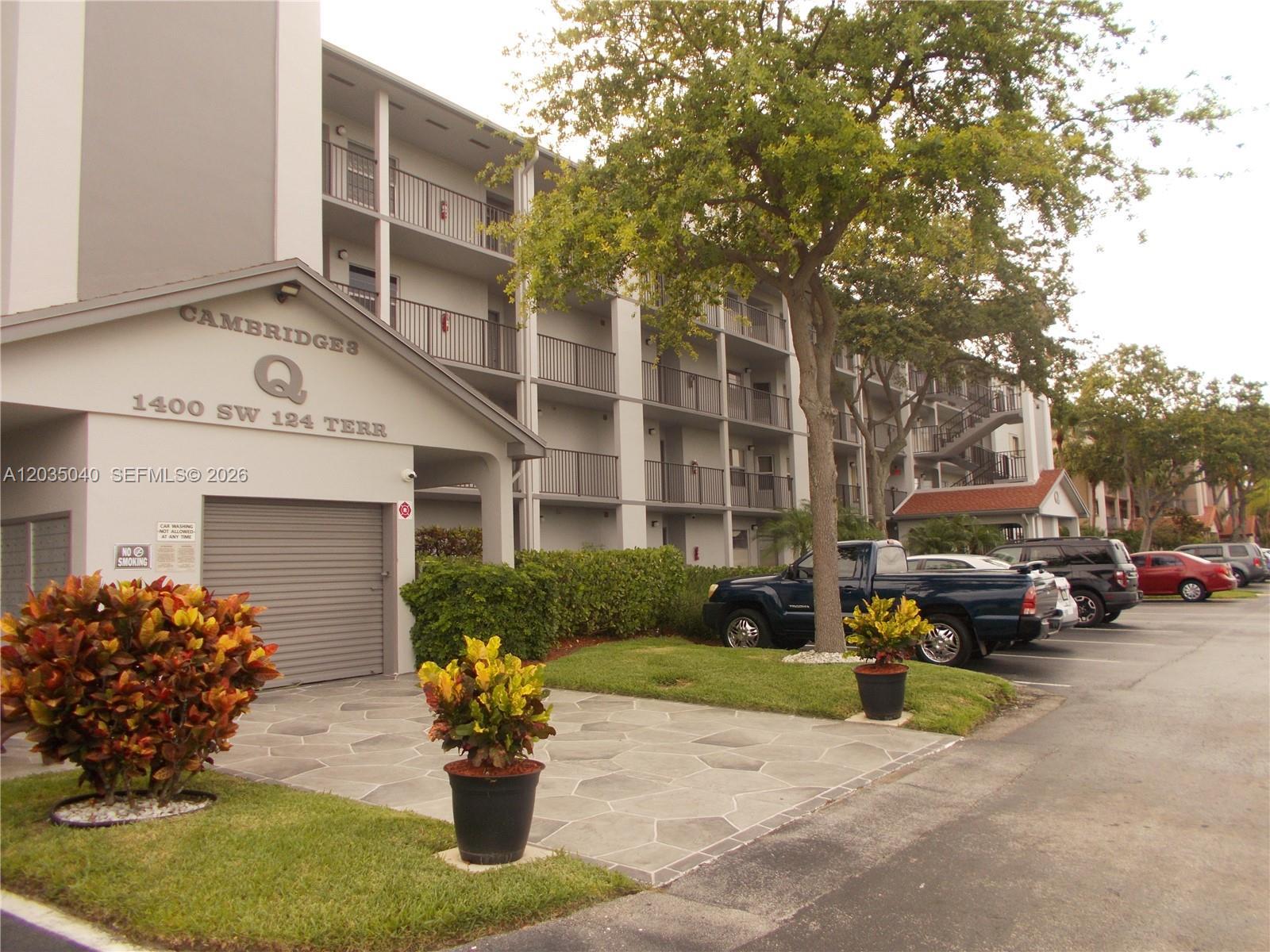 1400 SW 124th Ter # 106Q, Pembroke Pines FL 33027 photo 3