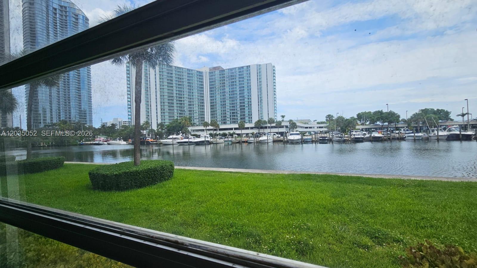220 Kings Point Dr # 105, Sunny Isles Beach FL 33160 photo 4
