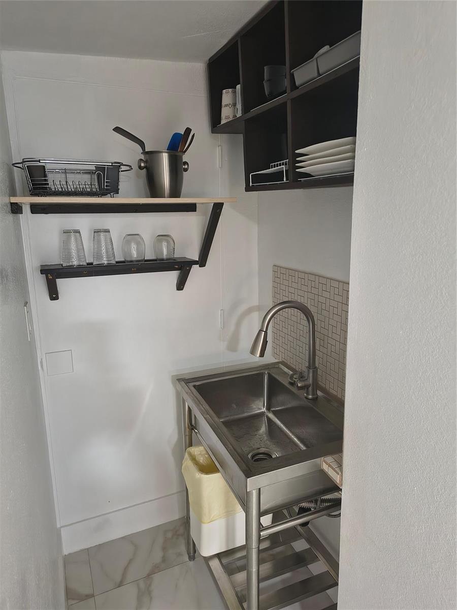 2206 Coolidge Street Unit B, Hollywood FL 33020 photo 4