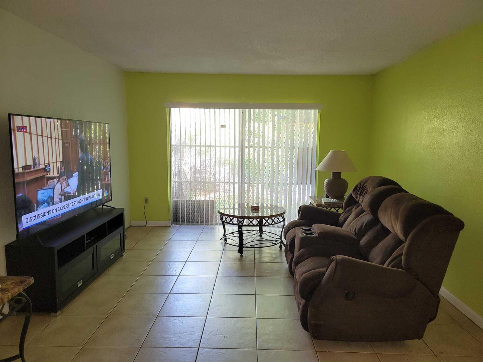606 NW 179th Street, Miami Gardens FL 33169 photo 3