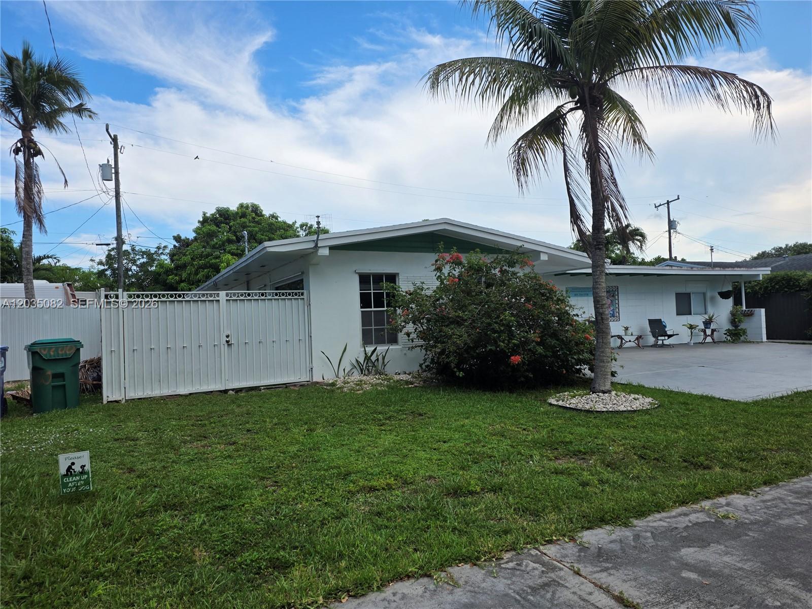 10220 SW 164th St, Miami FL 33157