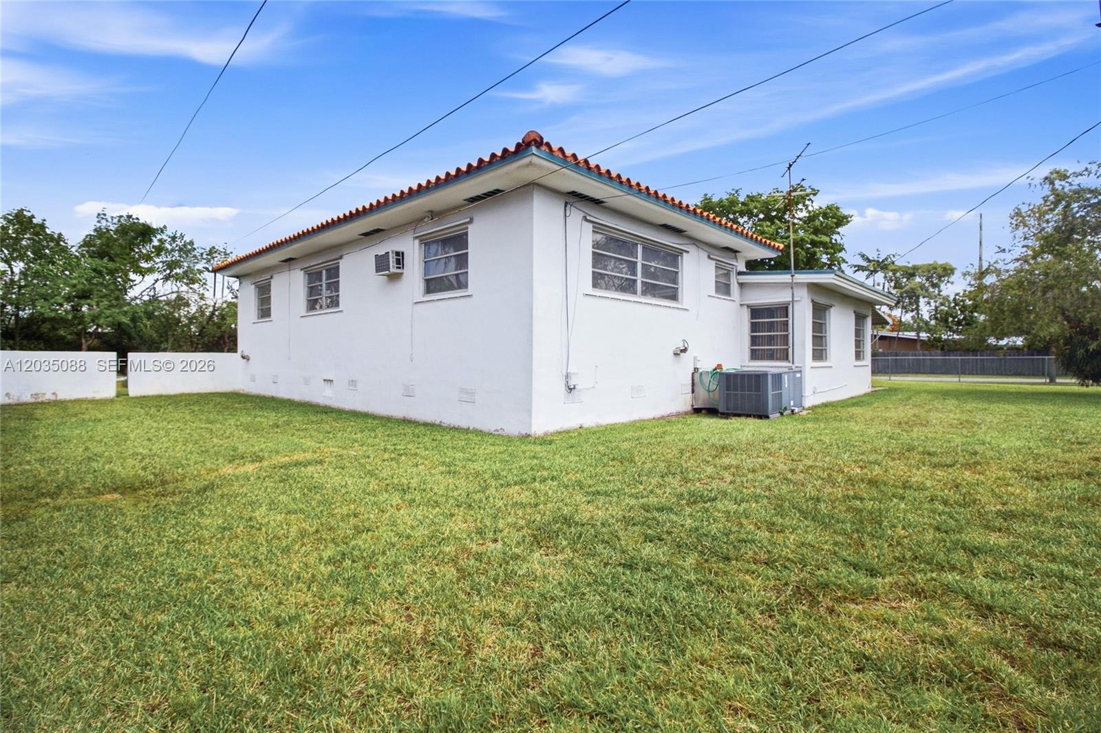 1490 Ludlam Dr, Miami Springs FL 33166 photo 5