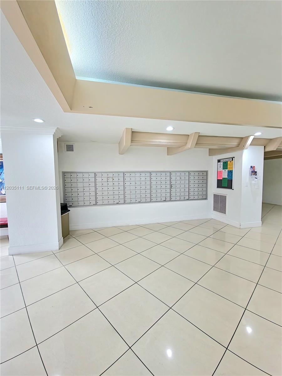 1300 NE Miami Gardens Dr # 308E, Miami FL 33179 photo 4