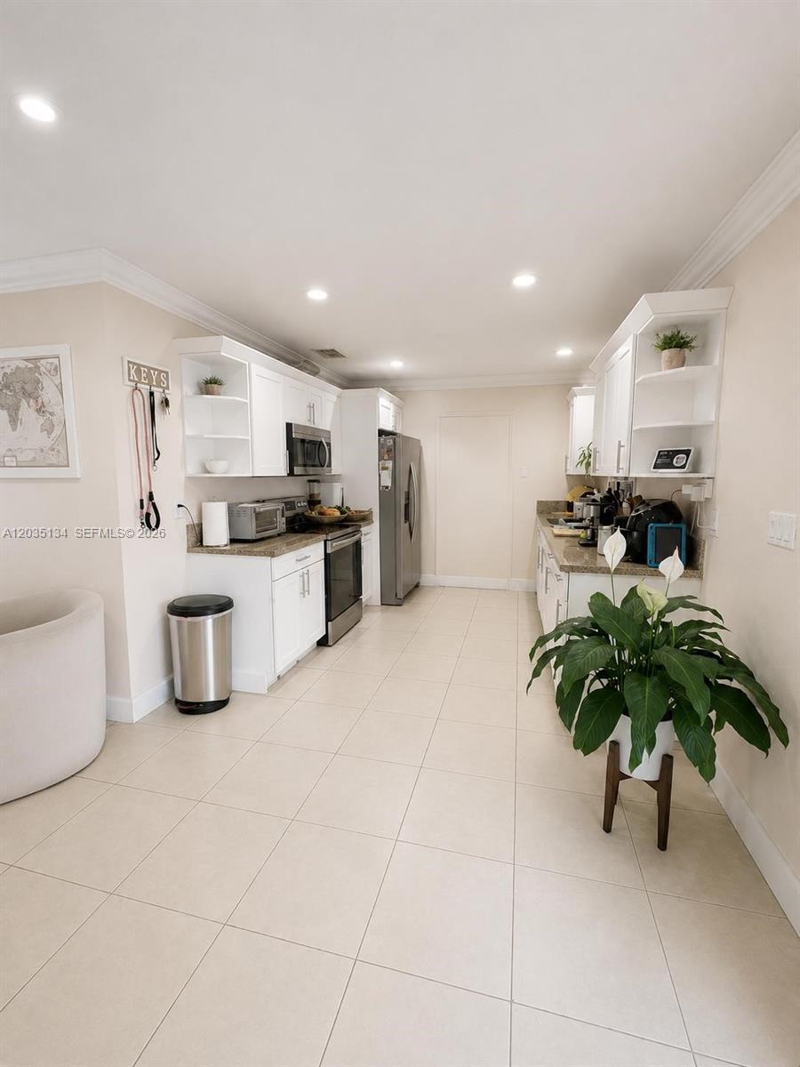 9515 Dominican Dr, Cutler Bay FL 33189 photo 3