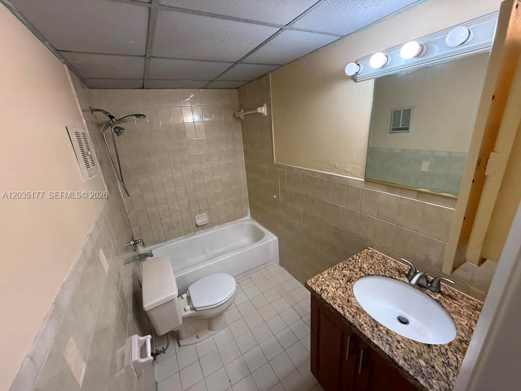 5 Olive Dr # 12, Hialeah FL 33010 photo 4