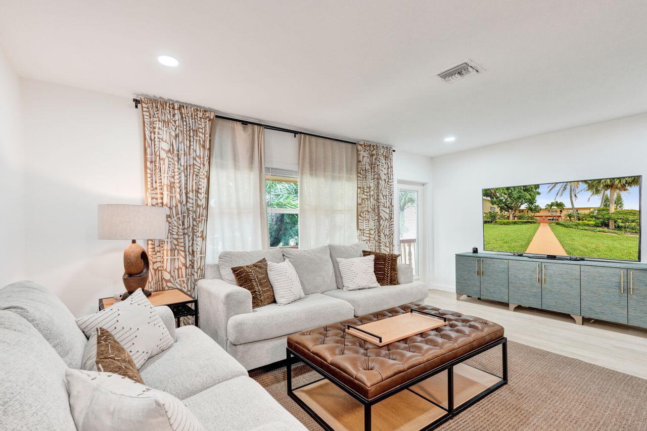 207 Salisbury I, West Palm Beach FL 33417 photo 5