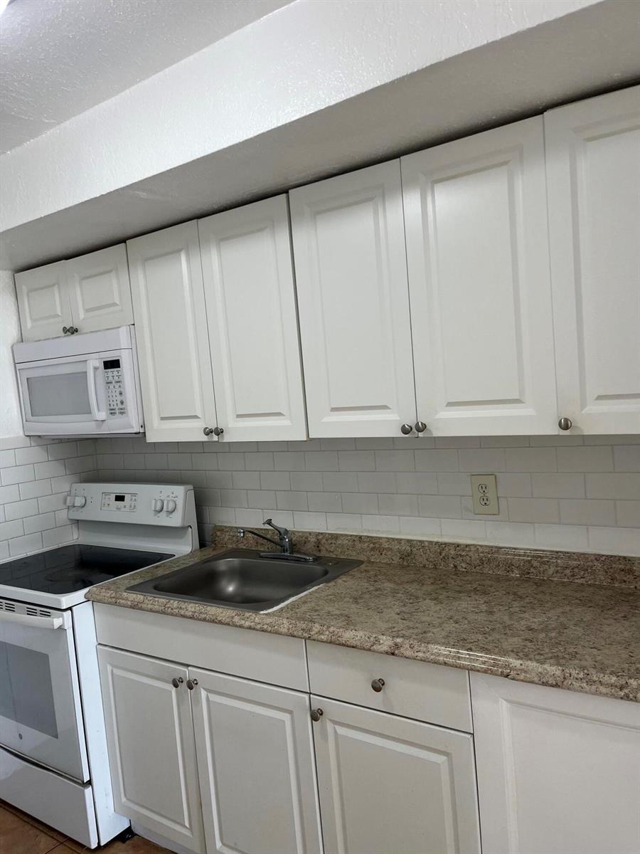 610 NW 7th Avenue, Pompano Beach FL 33060 photo 3