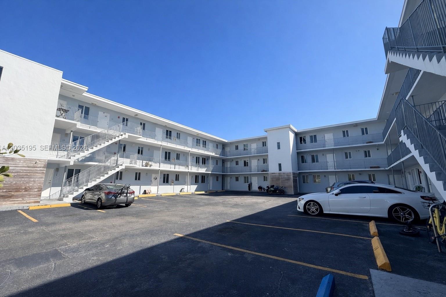 540 NW 7th St # 49, Miami FL 33136 photo 5