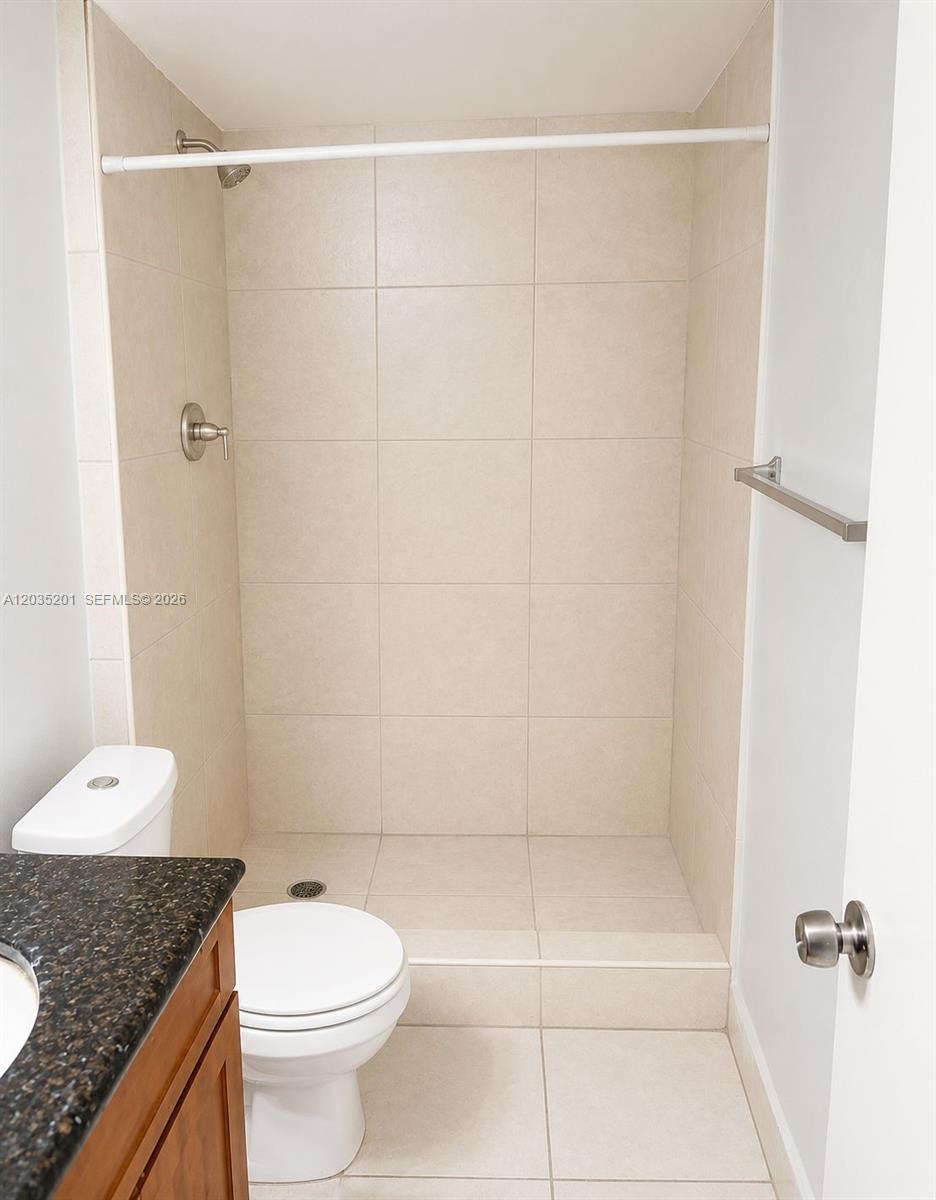 484 NW 165th St Rd # 109, Miami FL 33169 photo 5