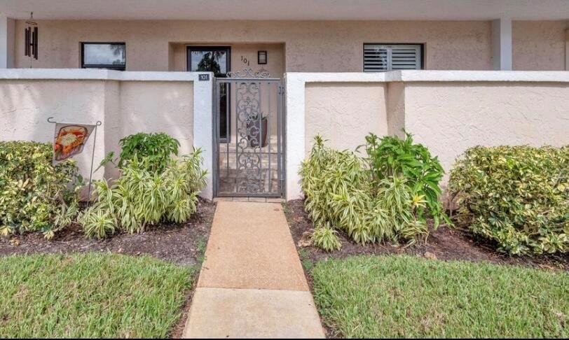 300 N Hwy A1a # 101h, Jupiter FL 33477 photo 2