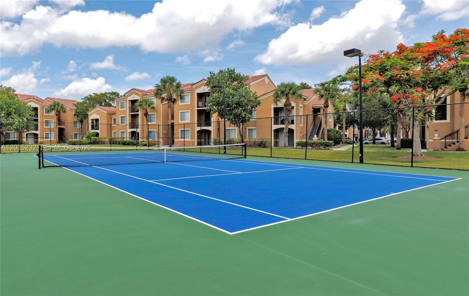 8000 N Nob Hill Rd # 106, Tamarac FL 33321 photo 4