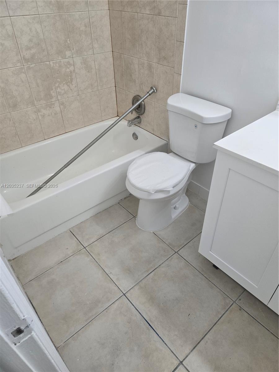 Hollywood, FL 33020 photo 2