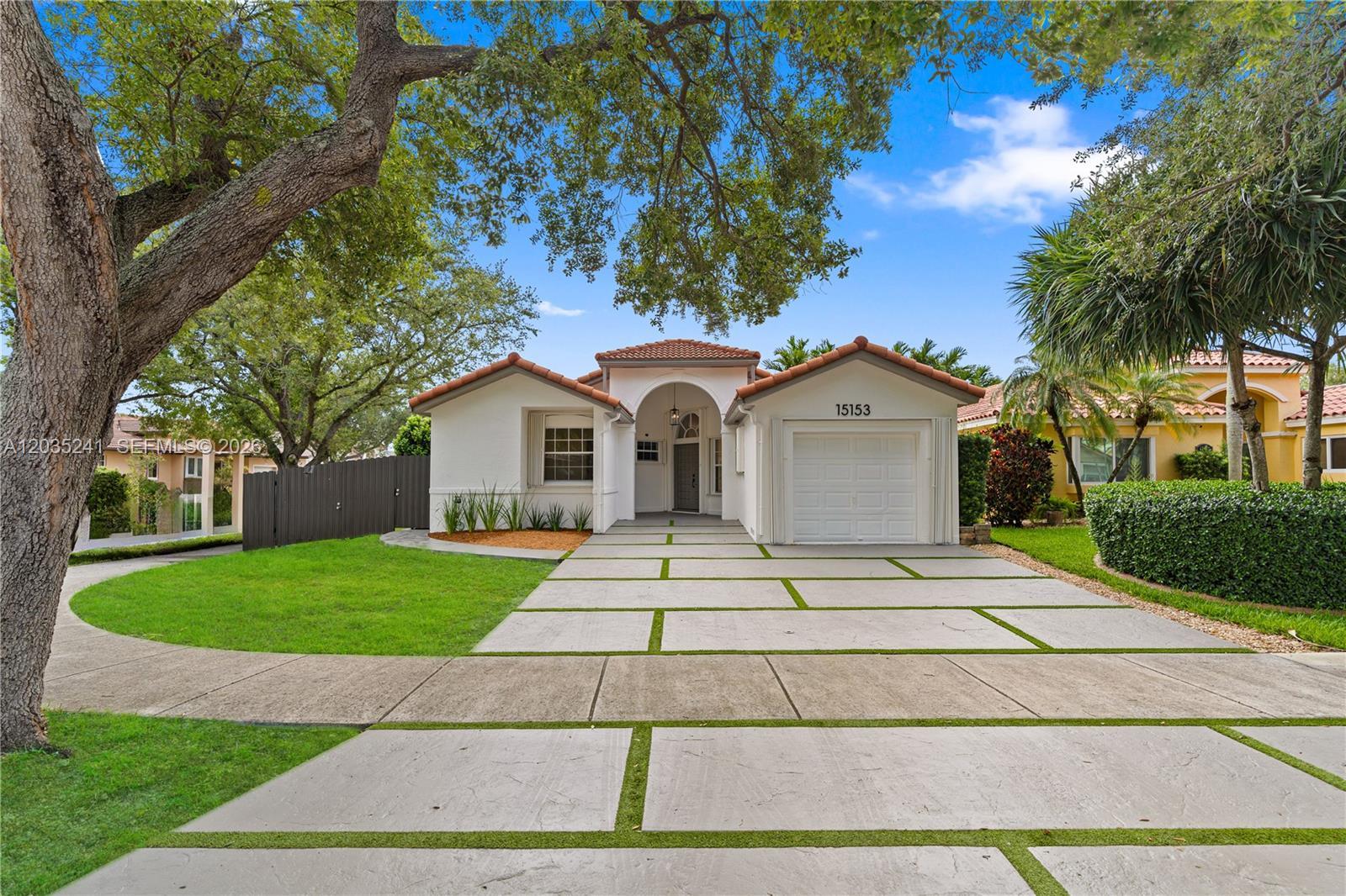 15153 NW 89th Pl, Miami Lakes FL 33018