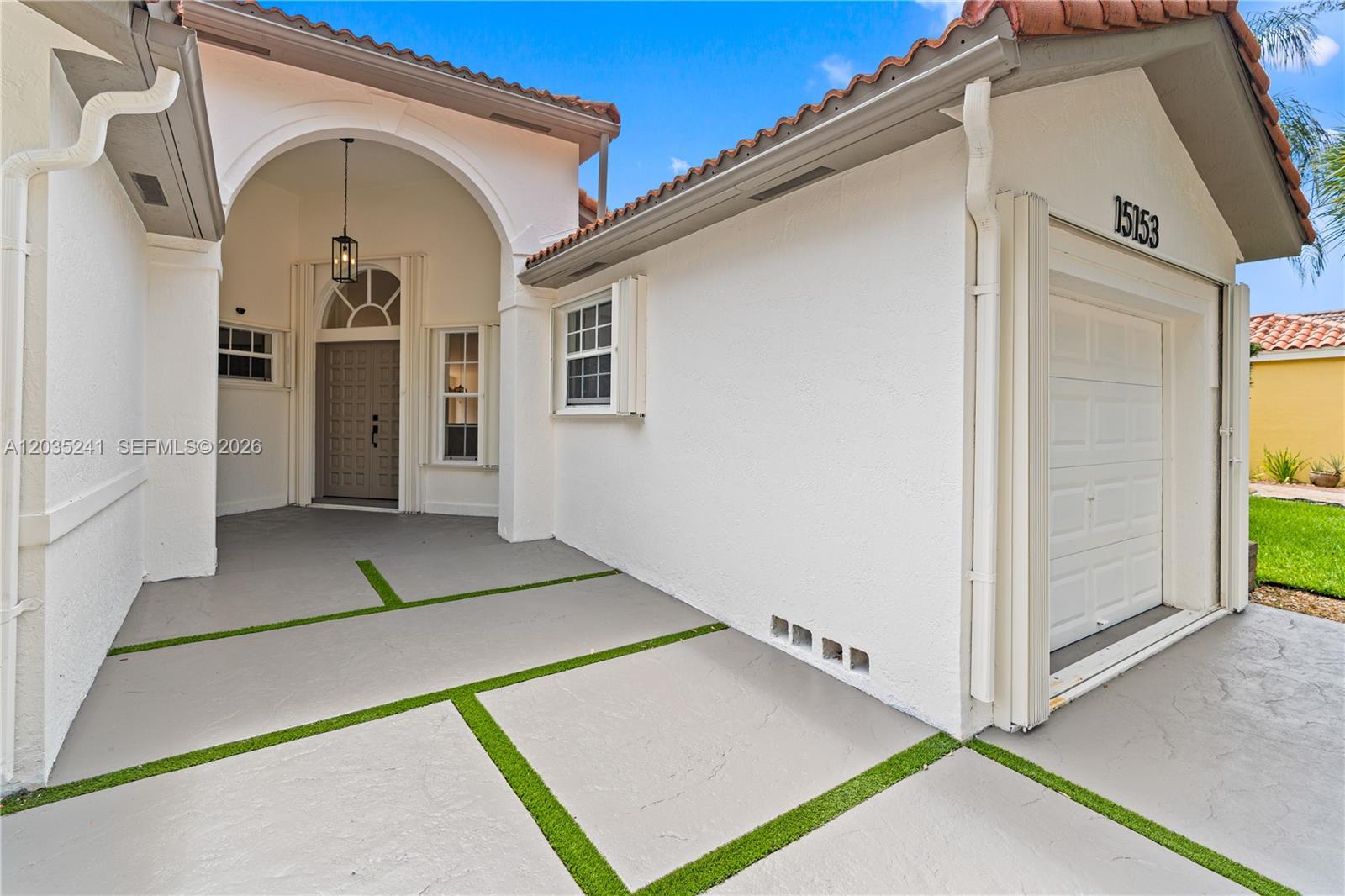 15153 NW 89th Pl, Miami Lakes FL 33018 photo 4