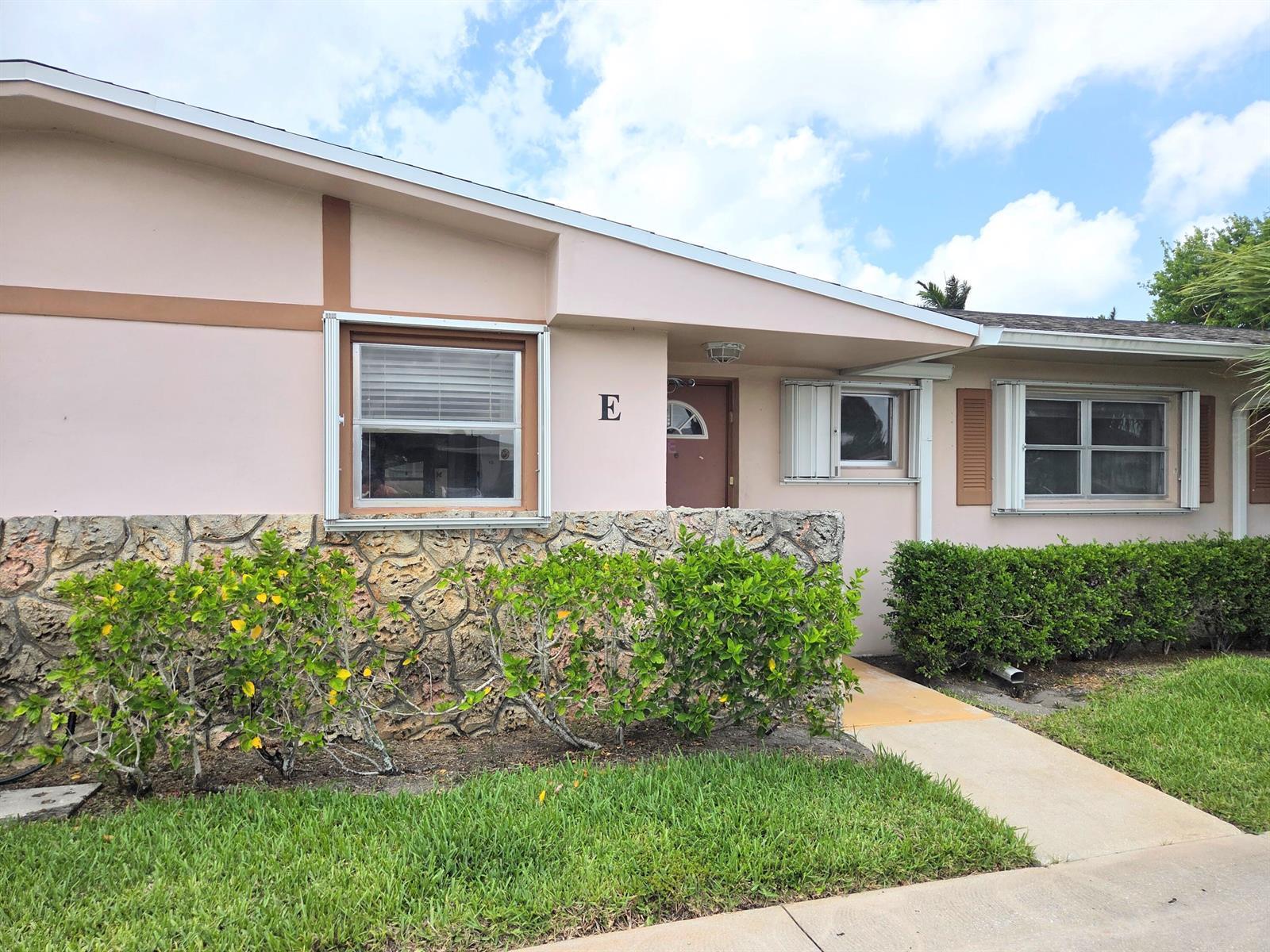 2703 Dudley Drive W, West Palm Beach FL 33415 photo 2