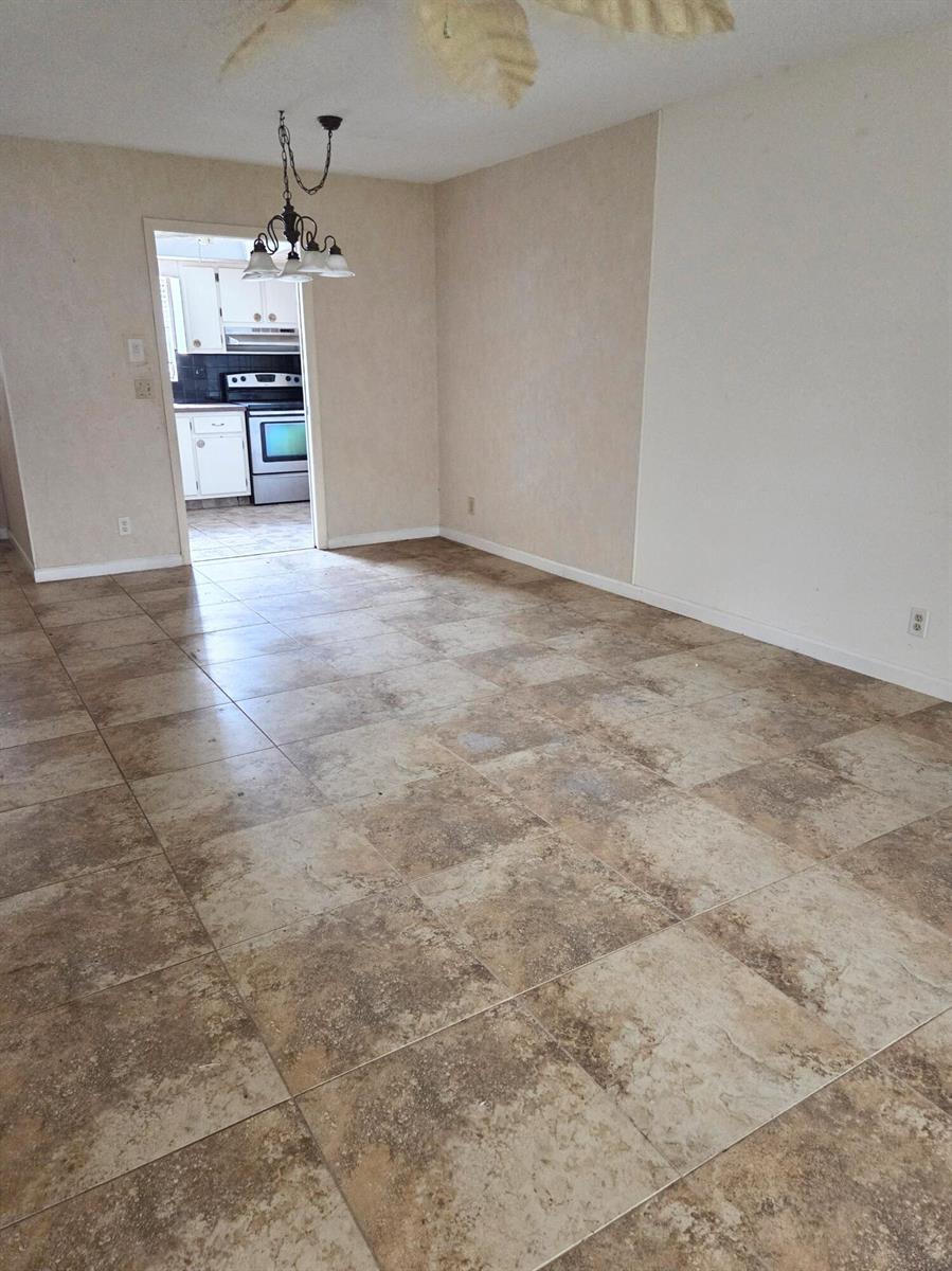 2703 Dudley Drive W, West Palm Beach FL 33415 photo 5