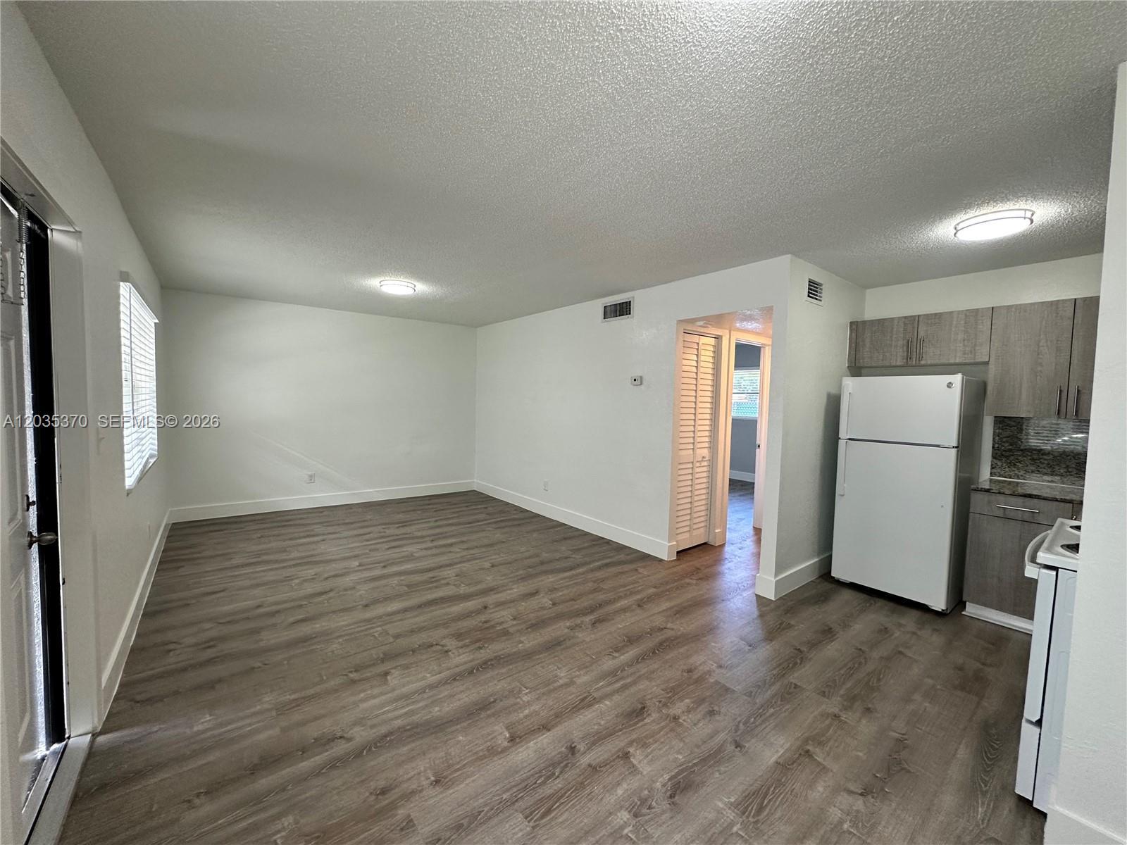 2910 Pierce St # 102, Hollywood FL 33020 photo 2