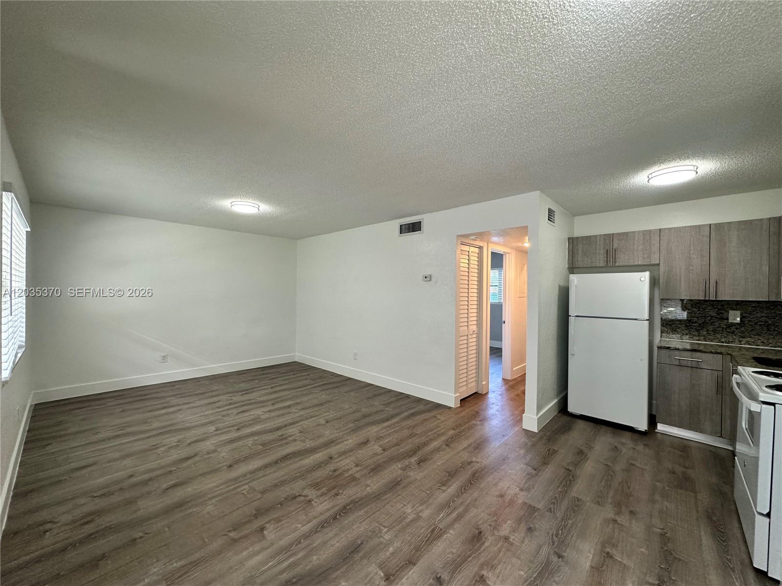 2910 Pierce St # 102, Hollywood FL 33020