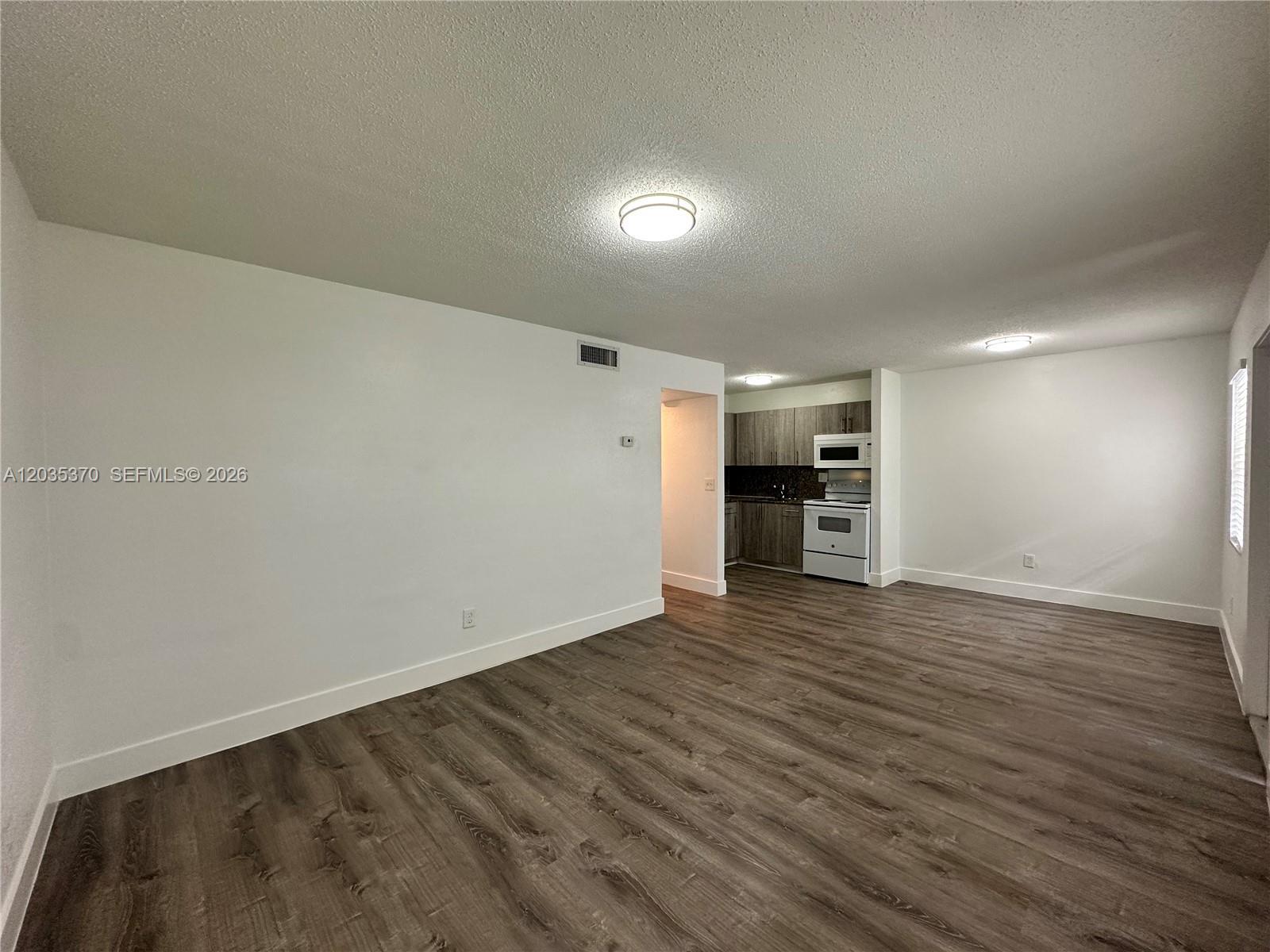 2910 Pierce St # 102, Hollywood FL 33020 photo 4
