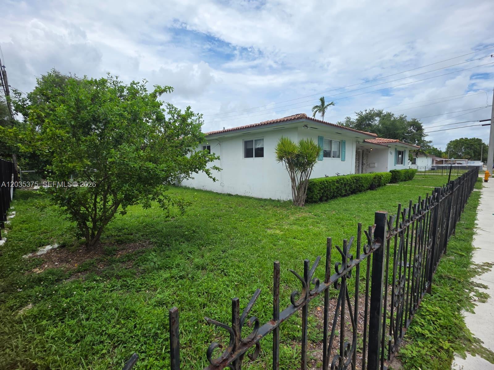 4990 NW 31st Ave, Miami FL 33142 photo 2