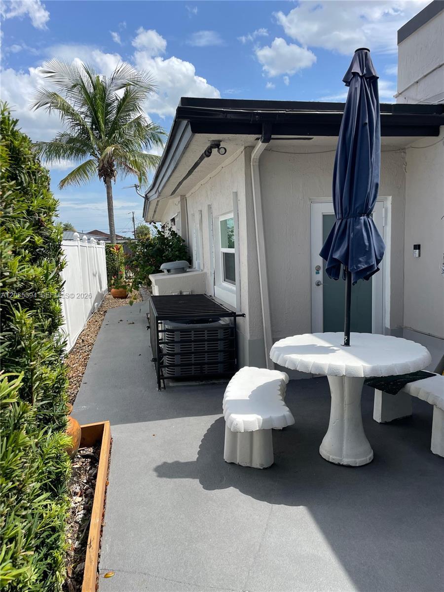 3333 W 4th Ave # A, Hialeah FL 33012