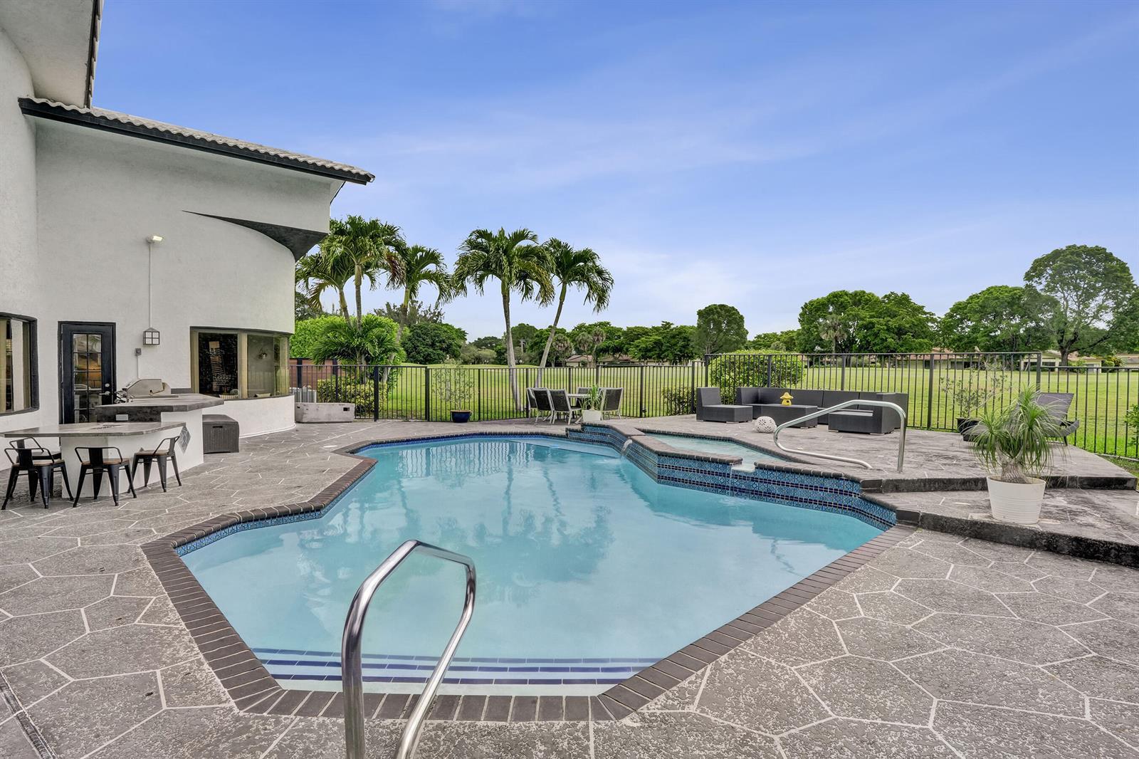 7350 NW 83rd Avenue, Tamarac FL 33321 photo 5