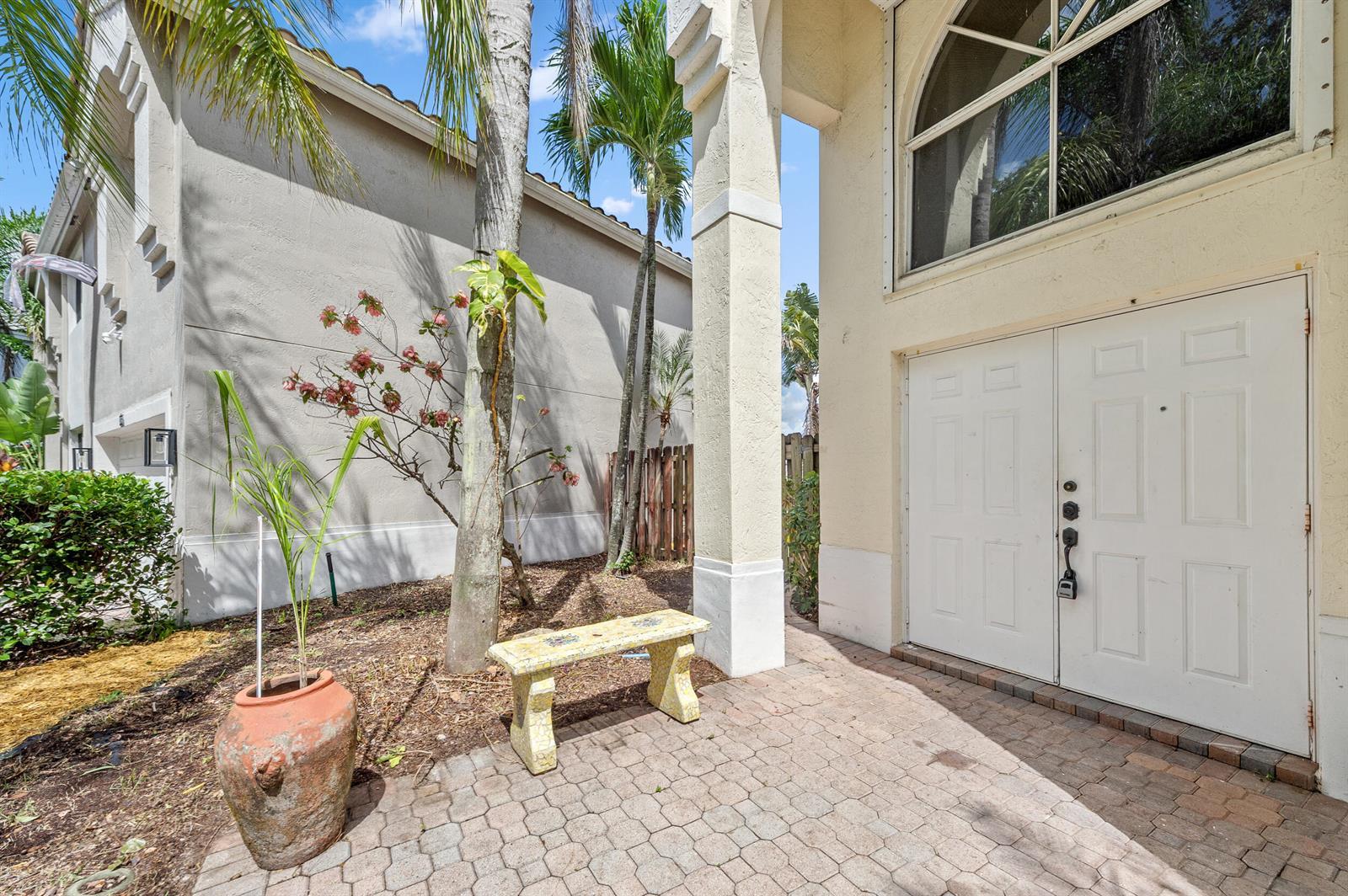 2641 Regalia Way, Cooper City FL 33026 photo 2